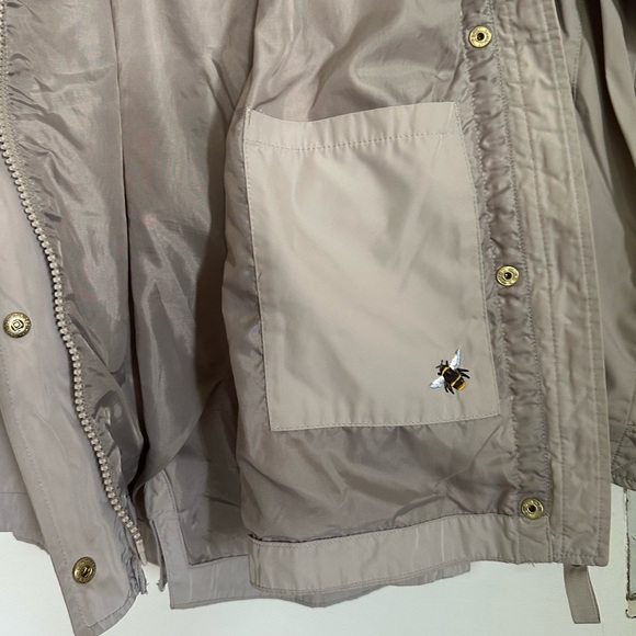 Joules Hollywell Showerproof jacket raincoat in sand grey - Picture 7 of 9